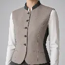 05-detail-collar-front-square.webp