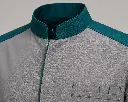 05-detail-collar-closure-pen-pocket.webp