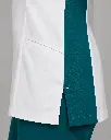 06-detail-pocket-stretch-panel-side-access.webp